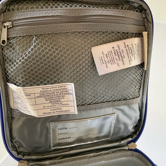 Pottery Barn Kids Shark Print Navy Blue Kids Lunchbox tote Bag - Picture 9 of 12